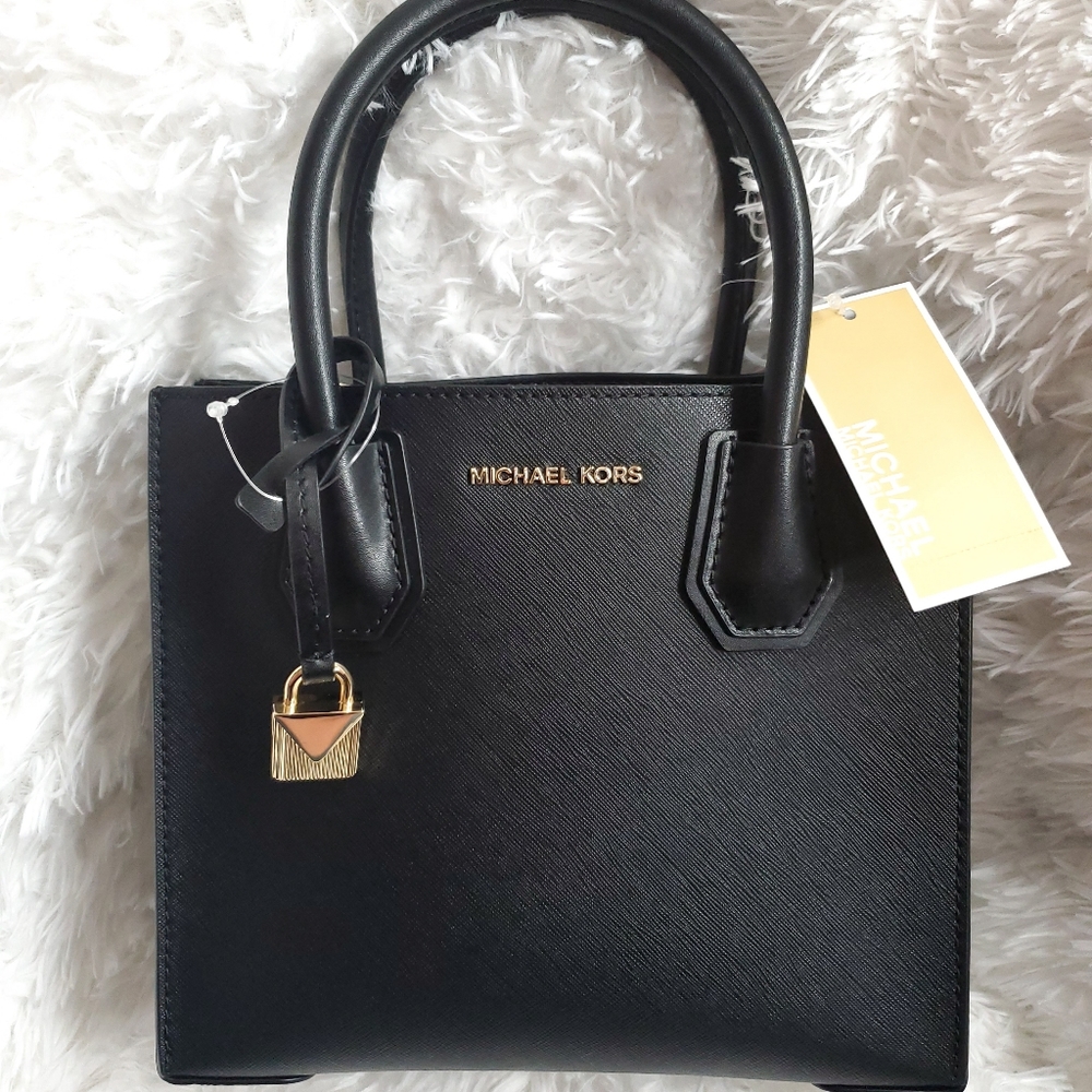 Michael Kors Medium Mercer Crossbody